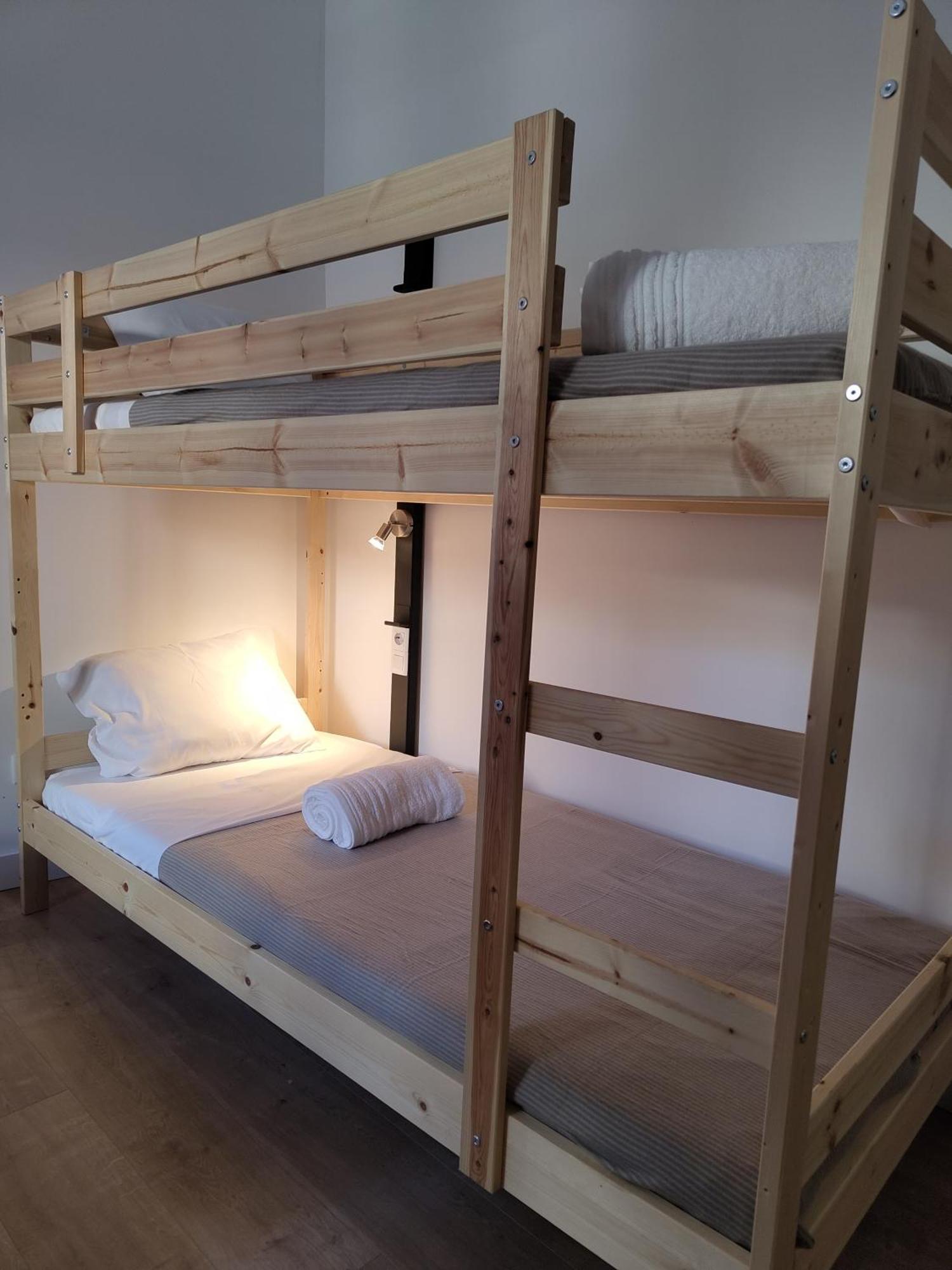 Urbe Sanchina - Hostel & Suites Гуарда Екстер'єр фото