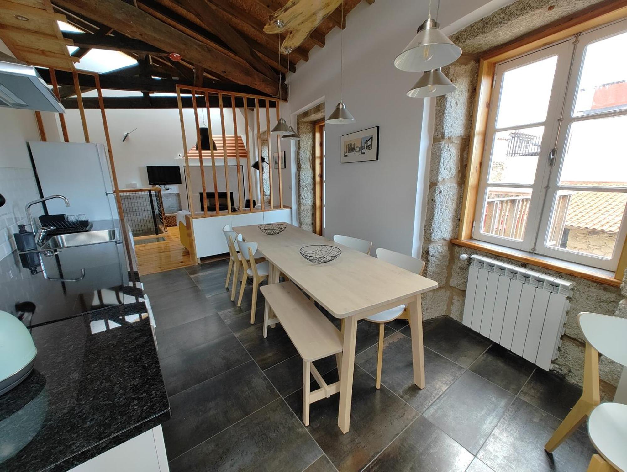 Urbe Sanchina - Hostel & Suites Гуарда Екстер'єр фото